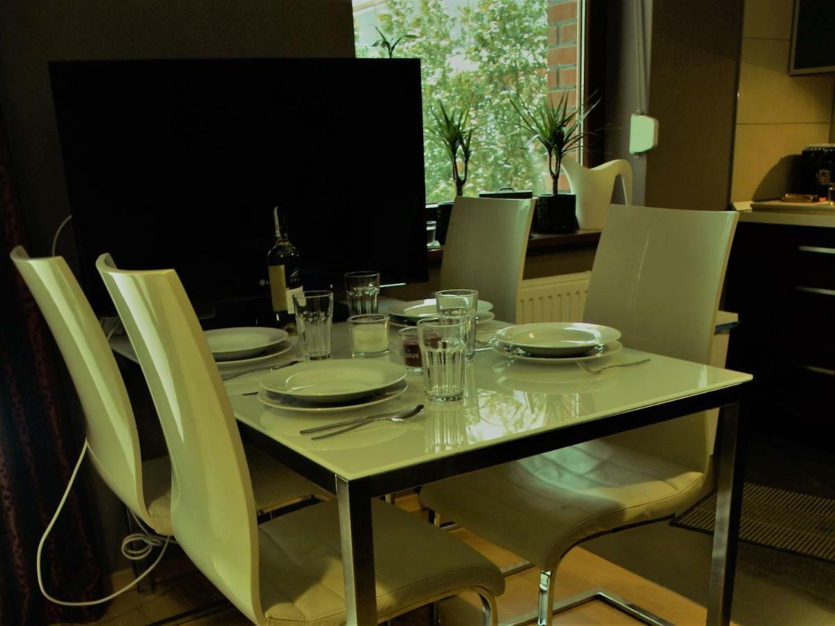 Apartament Przy Parku ヴロツワフ エクステリア 写真