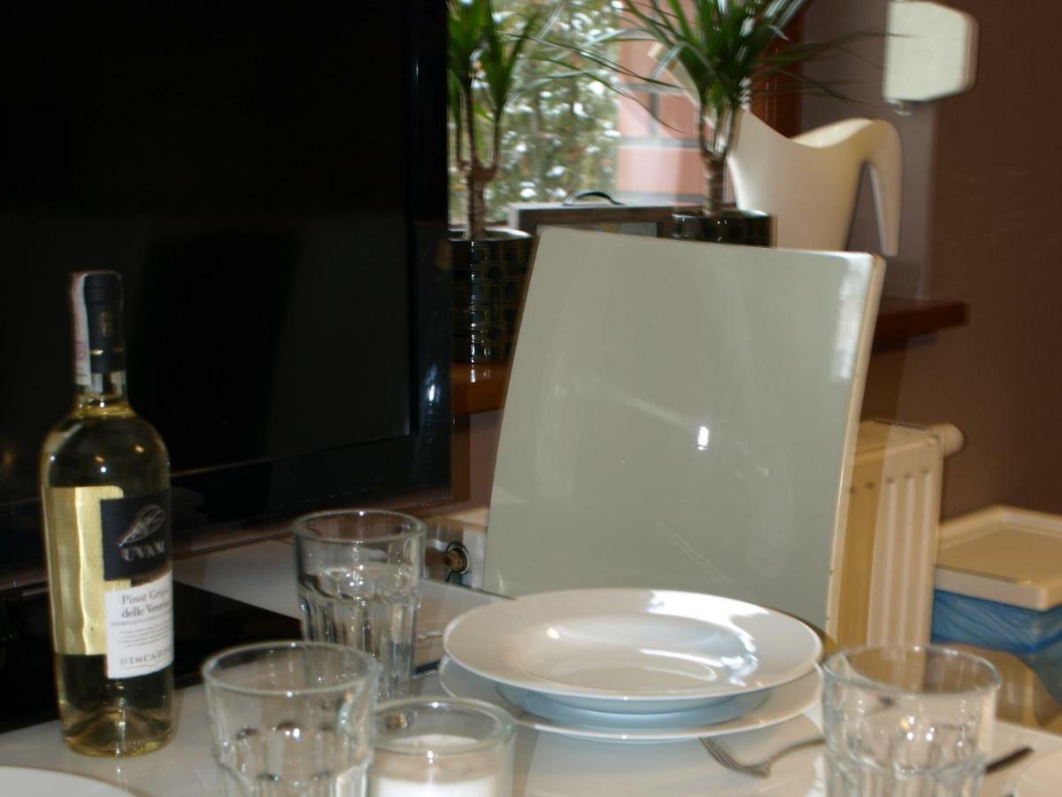 Apartament Przy Parku ヴロツワフ エクステリア 写真